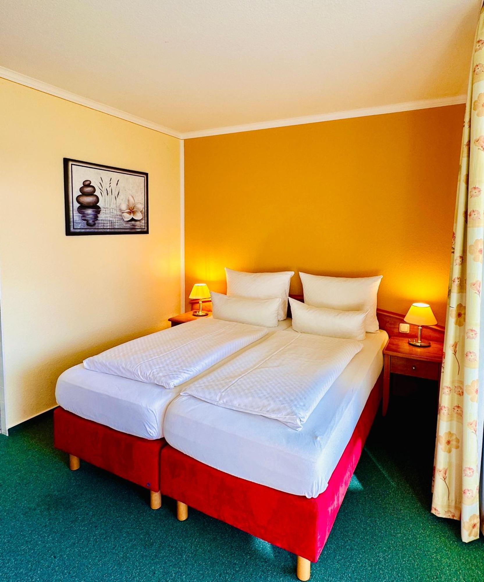 Hotel Gode Tied Zingst Extérieur photo