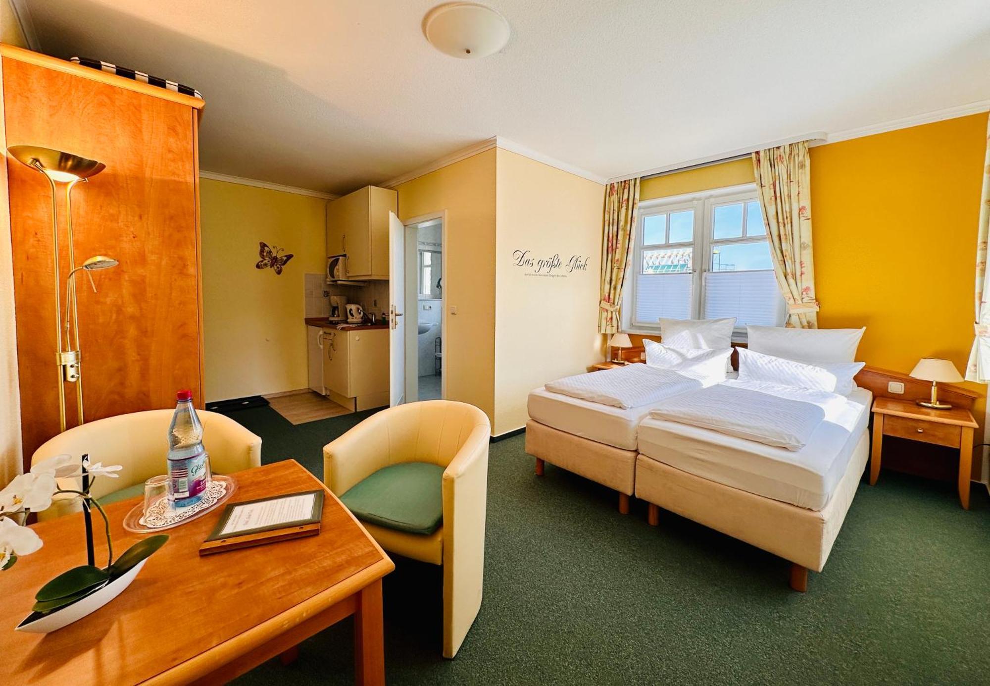 Hotel Gode Tied Zingst Extérieur photo